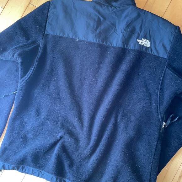 SOLD ON DEPOP The North Face Women’s XL - Picture 3 of 7